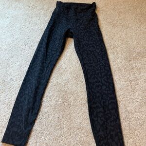 Black lululemon leggings